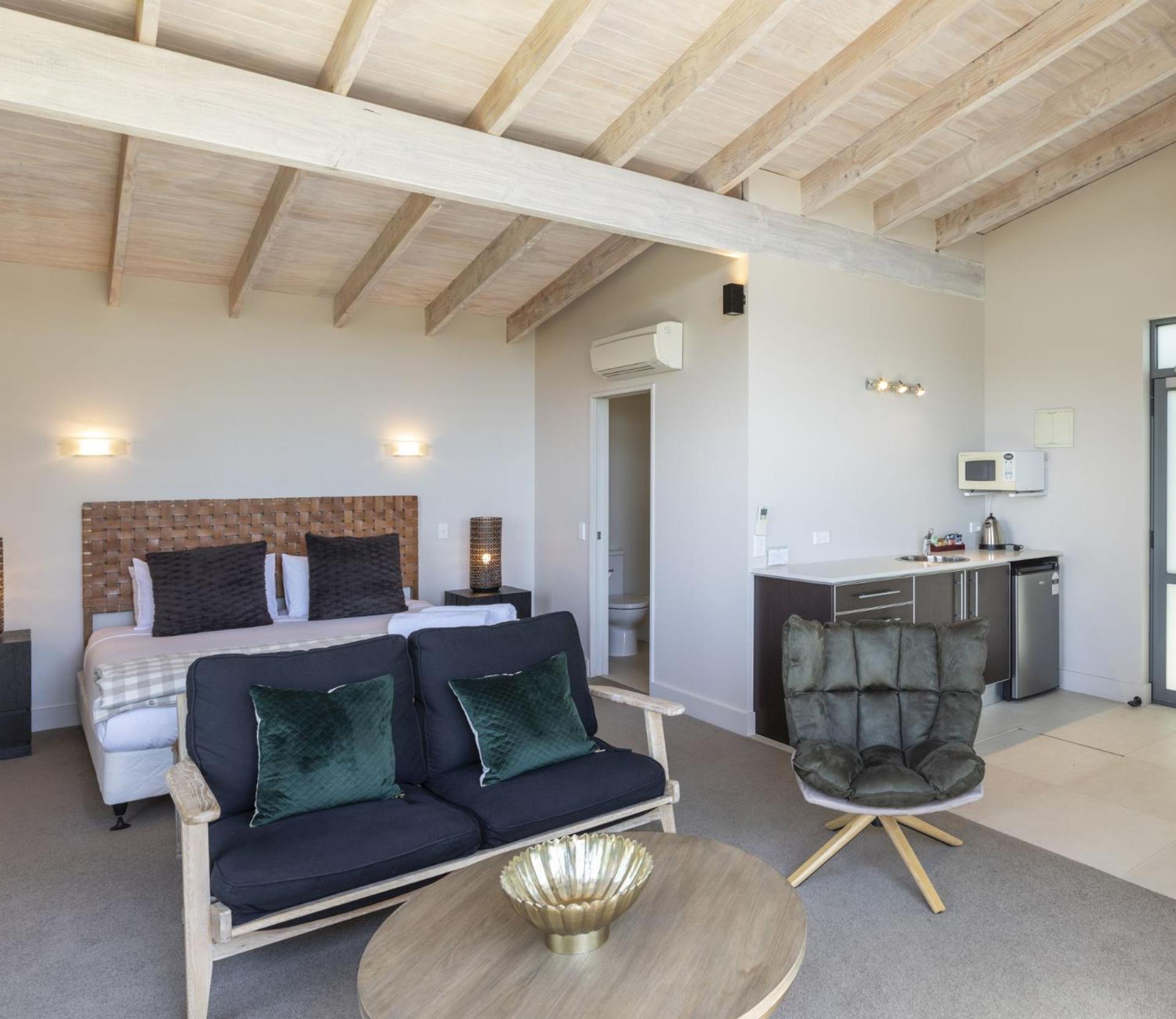 Church Bay Escape Oneroa Экстерьер фото