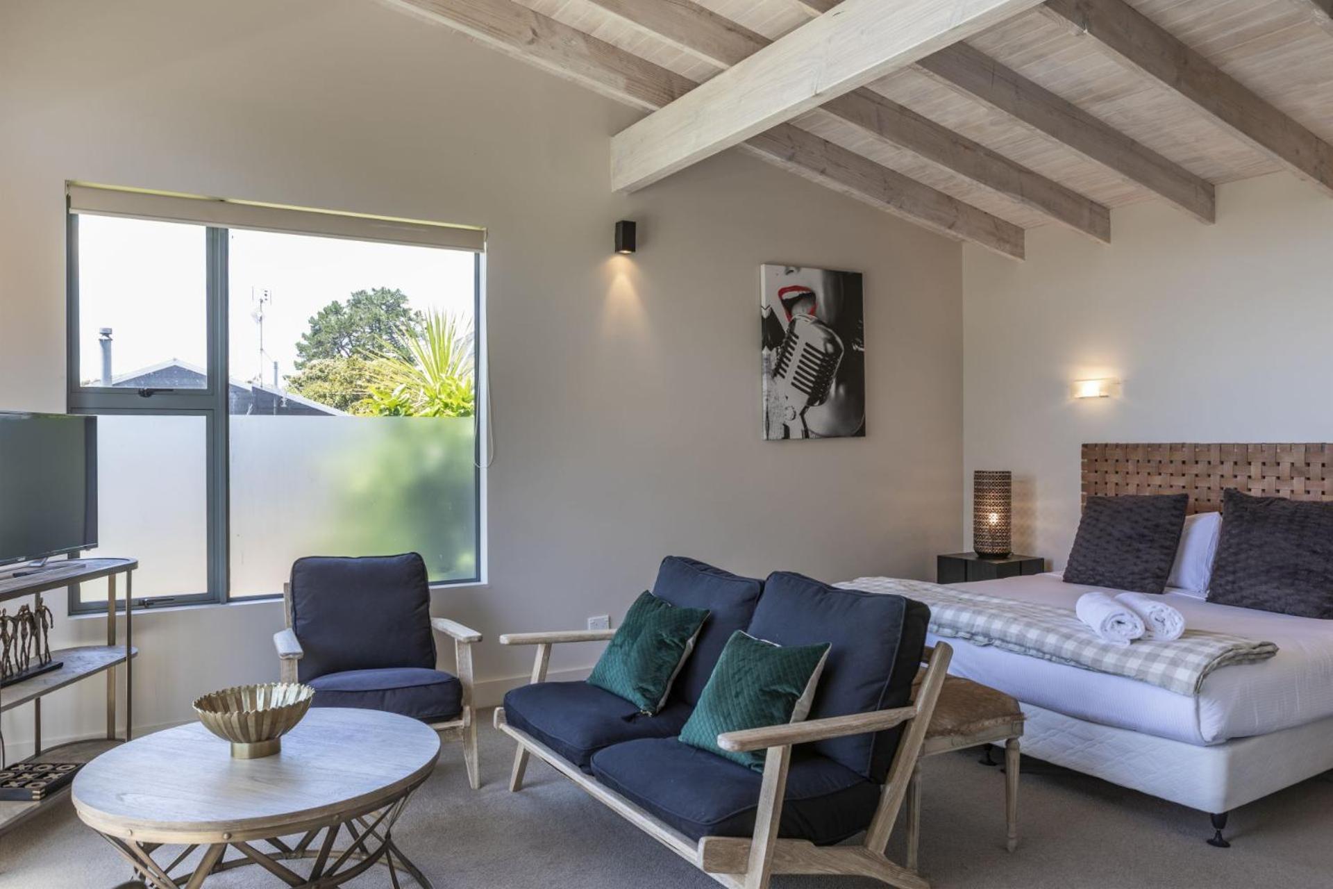 Church Bay Escape Oneroa Экстерьер фото